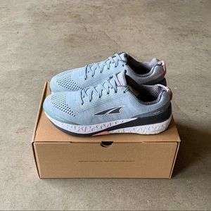 Altra Paradigm 4.5 Max Cushion Lightweight Marathon/Road Running Knit Sneakers